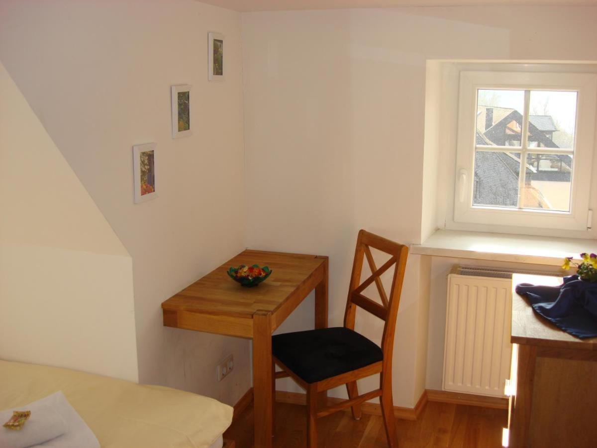 Mosel Ferienhaus Kleine Merle Zell Buitenkant foto